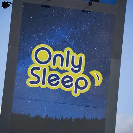 מלון Onlysleep Trafikcenter סלאגלסה